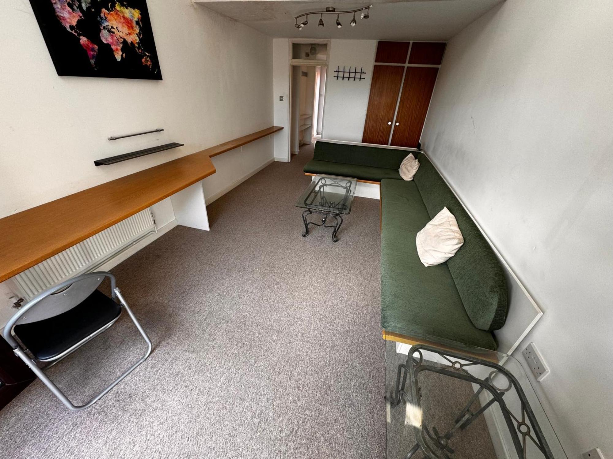 קובנטרי Two-Bedroom Flat Close To Uni & Shopping Center With Free Parking מראה חיצוני תמונה